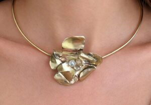 Collares